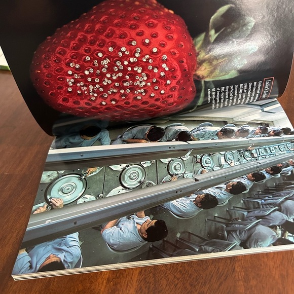 Vintage National Geographic Magazine March 2002 Diamonds The Real Story - Picture 5 of 5